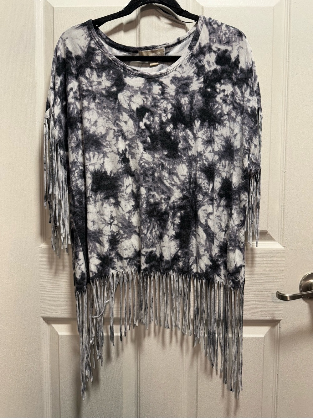 MICHAEL Michael Kors Black & White Tie-Dye Fringe Tunic size L